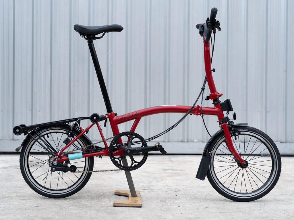 Brompton C-Line Mid Handlebar Explore Gearing With Rack House Red